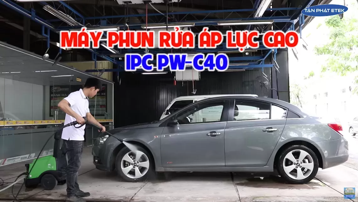 Máy chà sàn đeo vai hoạt động ắc quy MS 2000 KIT